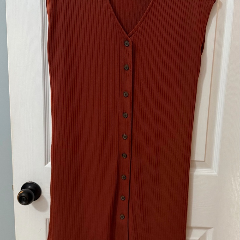 Womens Rib-Knit Button-Front Shift Dress